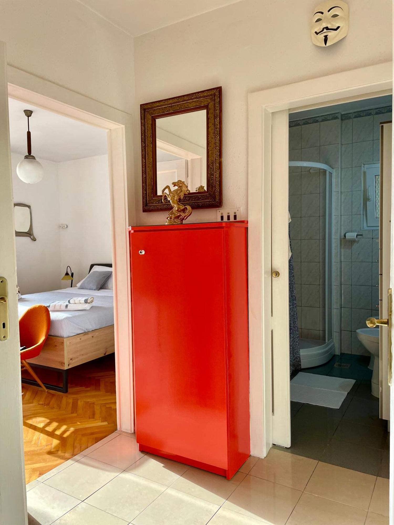 Dinka Old Town Apartment With Sea View Trogir Bagian luar foto