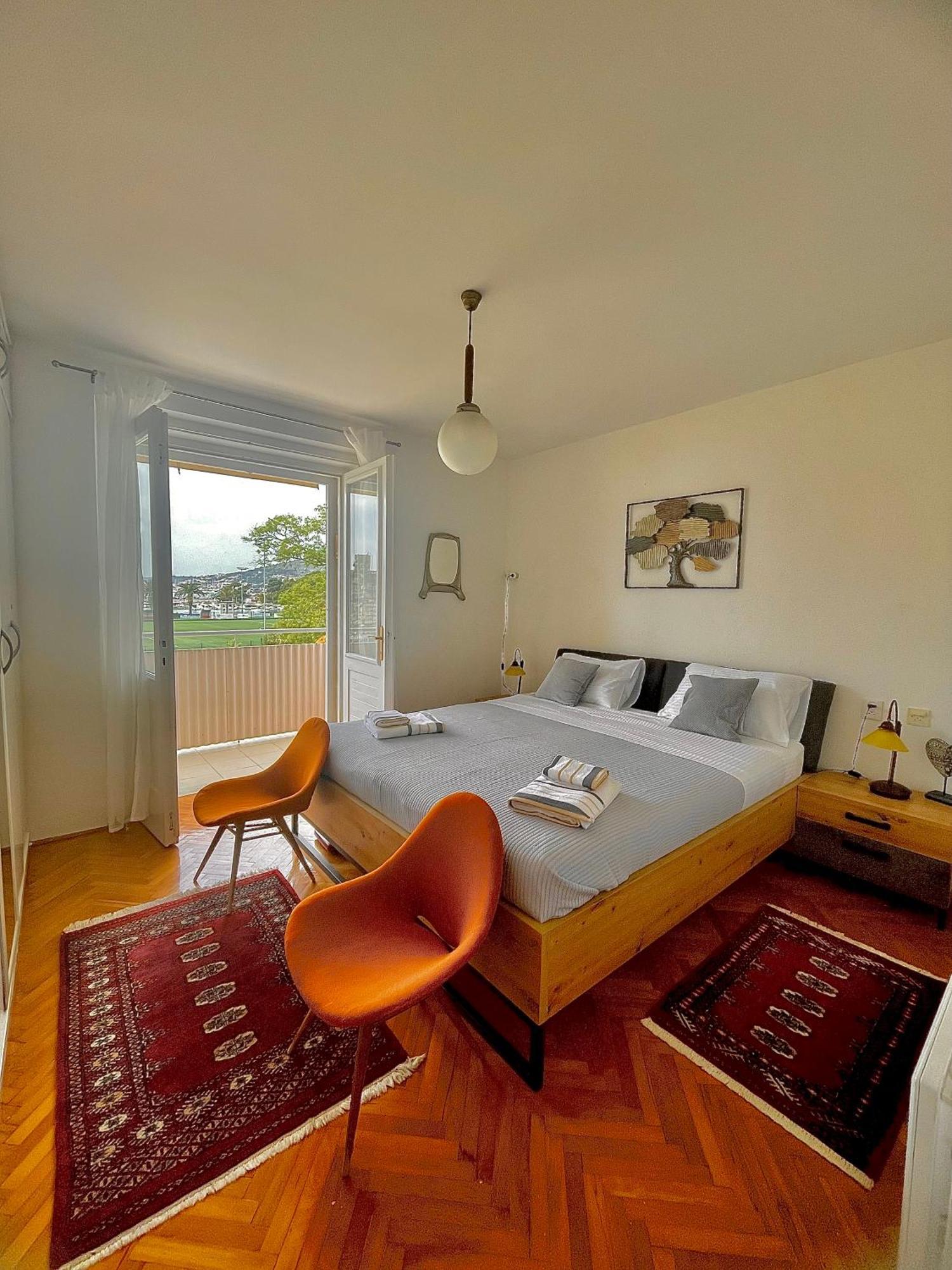 Dinka Old Town Apartment With Sea View Trogir Bagian luar foto